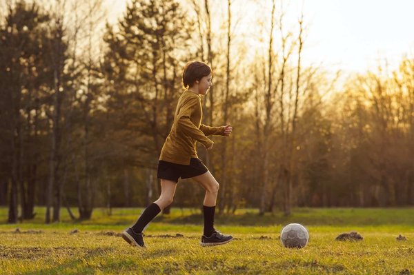 Colonie de vacances sportives à Lyon : quelles sont les tendances cet été ?